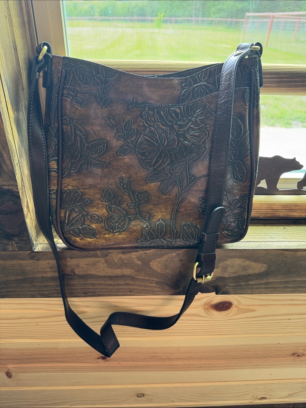 Patricia Nash Brown Embossed Floral Leather Tooled Shoulder Bag - Picture 4 of 4